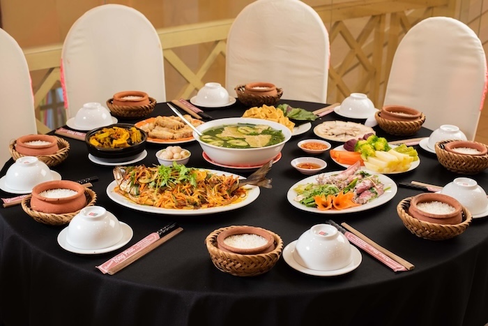 nhà hàng cơm niêu Đà Nẵng