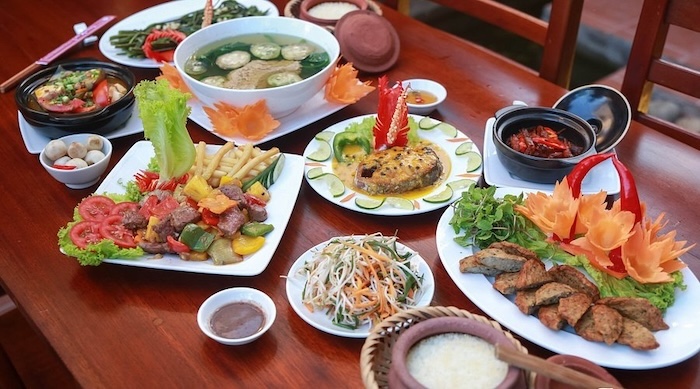 nhà hàng cơm niêu Đà Nẵng